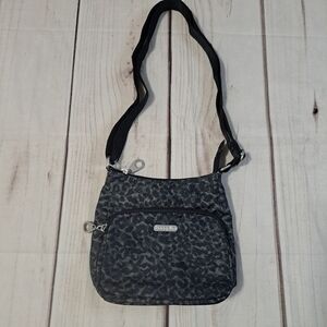 Baggallini Black and Gray Animal Print Crossbody Purse Bag